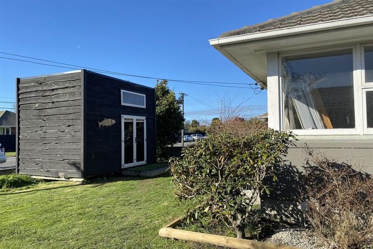 Photo of property in 9 Newport Street, Avondale, Christchurch, 8061