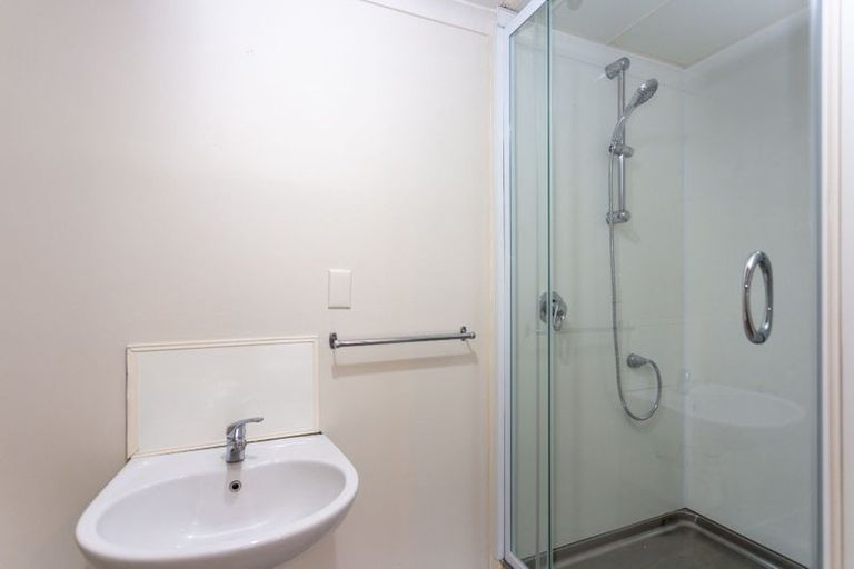 Photo of property in 100 Suva Street, Upper Riccarton, Christchurch, 8041