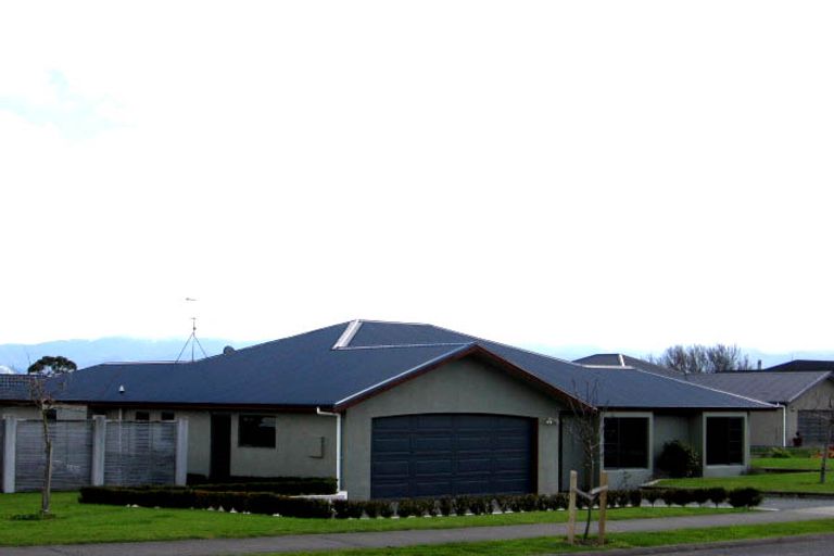 Photo of property in 3 Cody Crescent, Lansdowne, Masterton, 5810
