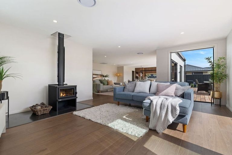 Photo of property in 21 Alpha Street, Cromwell, 9310