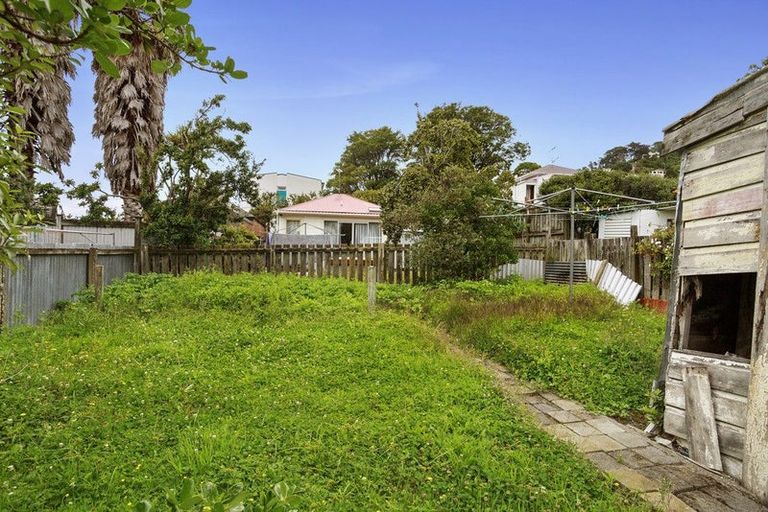 Photo of property in 7 Vallance Street, Kilbirnie, Wellington, 6022