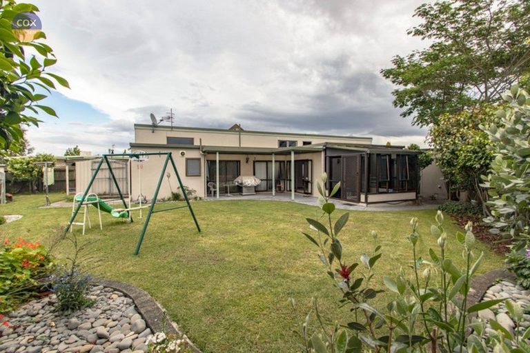 Photo of property in 21 Leeds Place, Tamatea, Napier, 4112