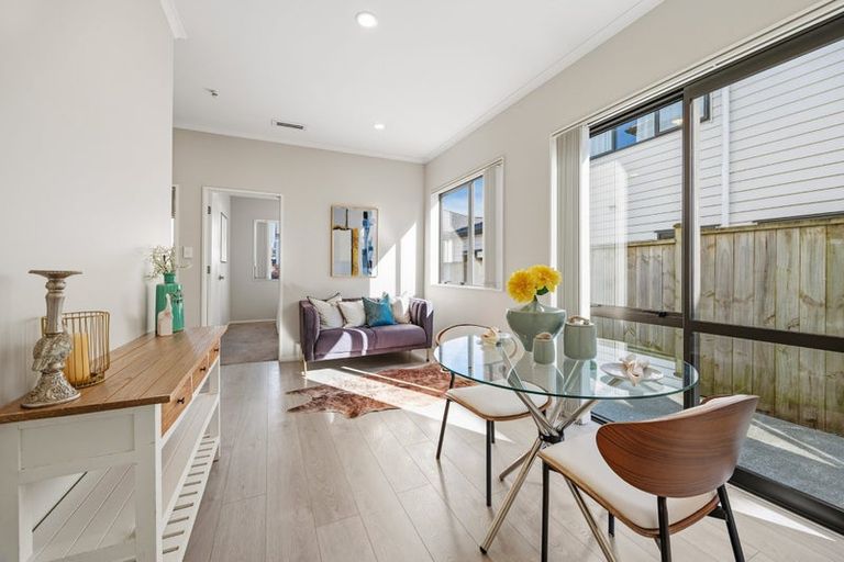 Photo of property in 10 Ballinabreen Road, Flat Bush, Auckland, 2019