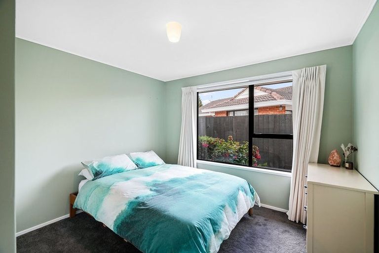 Photo of property in 20 Shamrock Place, Halswell, Christchurch, 8025