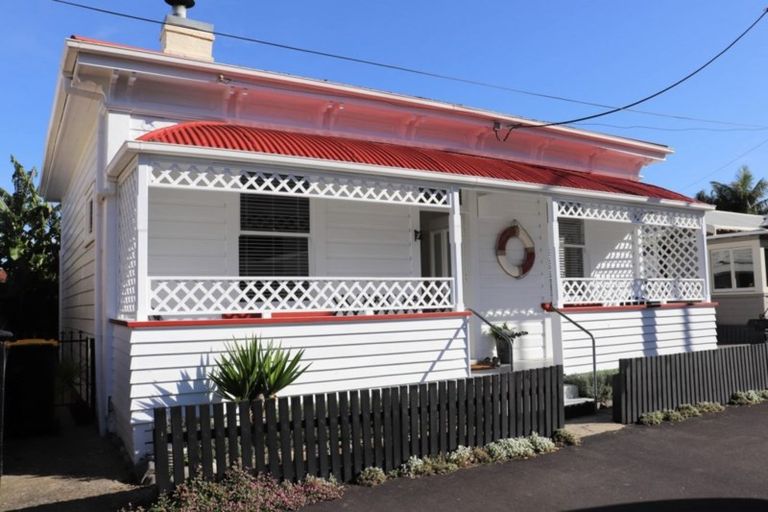 Photo of property in 811 Pollen Street, Thames, 3500