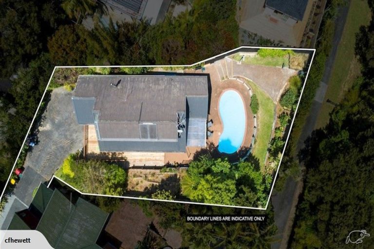 Photo of property in 1/5 Allender Drive, Torbay, Auckland, 0630