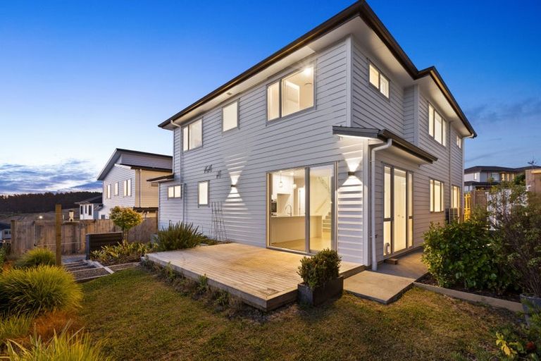 Photo of property in 47 Davey Crescent, Orewa, 0931