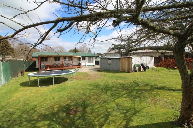 Photo of property in 13 Thompson Street, Tokoroa, 3420