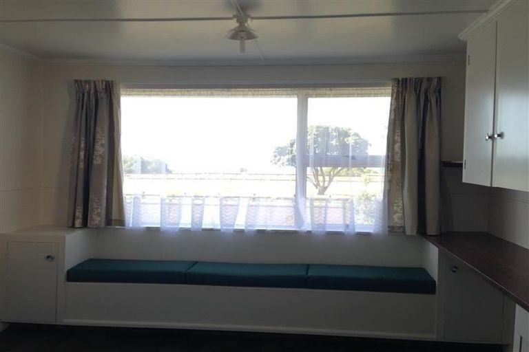 Photo of property in 8 The Esplanade, Westshore, Napier, 4110
