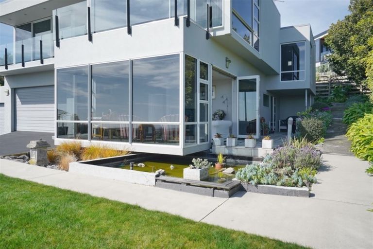 Photo of property in 42b Marama Crescent, Mount Pleasant, Christchurch, 8081