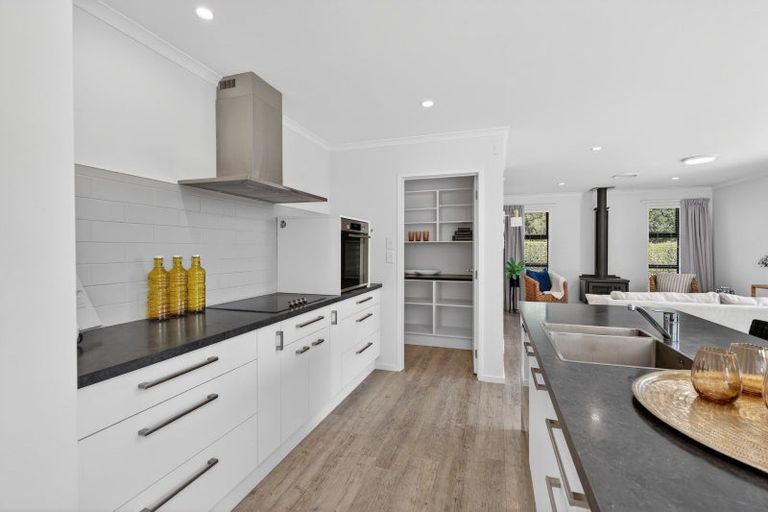 Photo of property in 5 Oakden Drive, Darfield, 7510