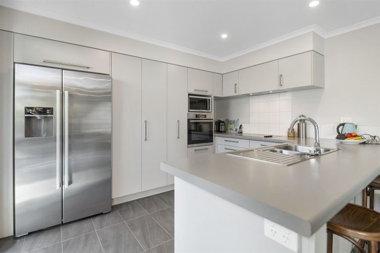 Photo of property in 14 Saltwood Lane, Bethlehem, Tauranga, 3110