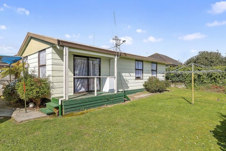 Photo of property in 11a Hockin Place, Fairfield, Hamilton, 3214