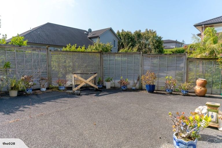 Photo of property in 1b Tranquility Rise, Mellons Bay, Auckland, 2014