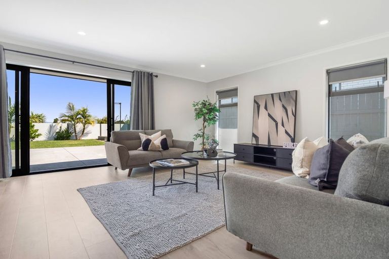 Photo of property in 32 Waireka Road, Rototuna North, Hamilton, 3210