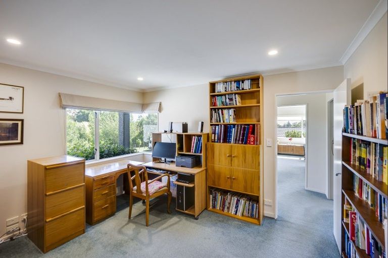 Photo of property in 44 Rochfort Road, Havelock North, 4130