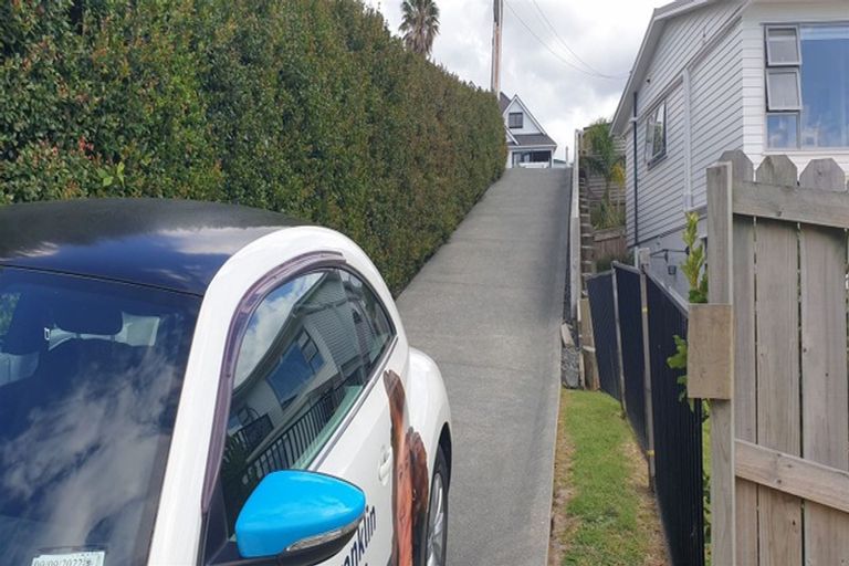 Photo of property in 19a Duncansby Road, Stanmore Bay, Whangaparaoa, 0932