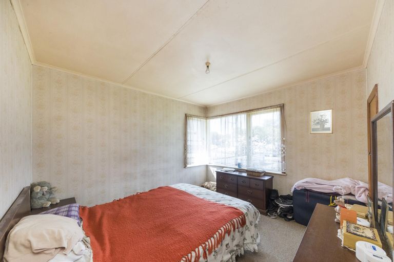Photo of property in 17 Buick Crescent, Awapuni, Palmerston North, 4412