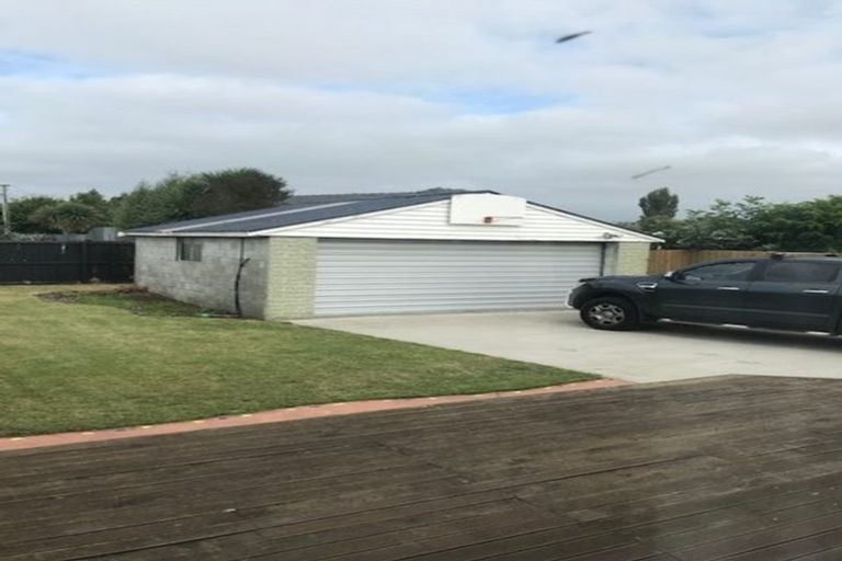 Photo of property in 233 Burwood Road, Burwood, Christchurch, 8083