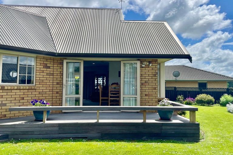 Photo of property in 27 Ridgeway Road, Pukekohe, 2120