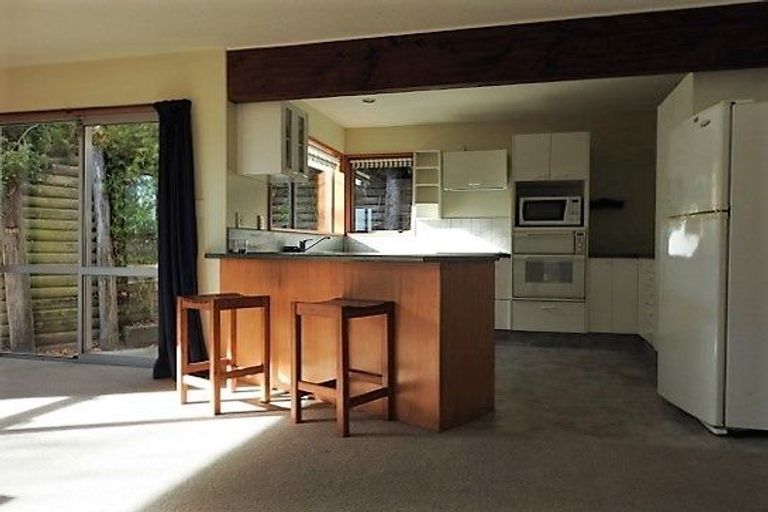 Photo of property in 3b Cambrian Close, Westmorland, Christchurch, 8025