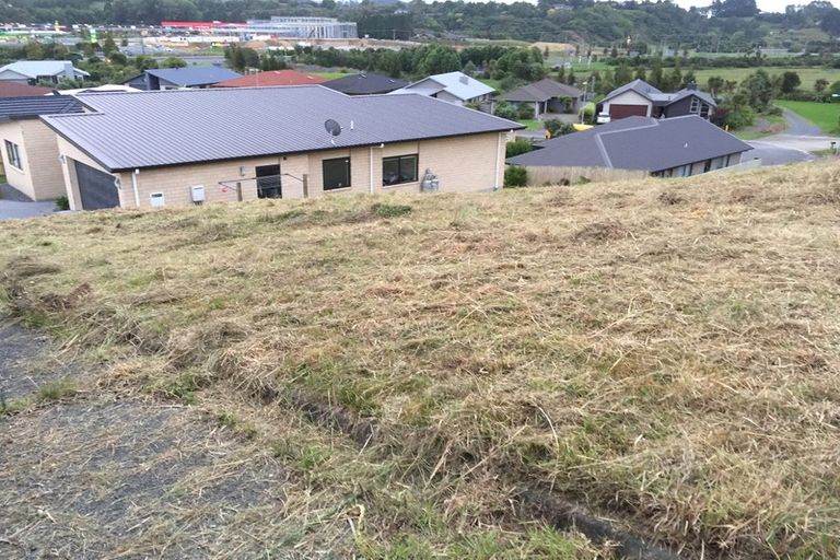 Photo of property in 19 Caldera Crescent, Pyes Pa, Tauranga, 3112