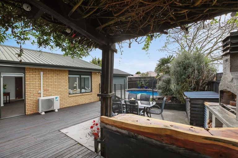 Photo of property in 25 Halcione Close, Flagstaff, Hamilton, 3210