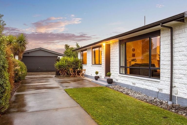 Photo of property in 24 Rosamund Place, Halswell, Christchurch, 8025