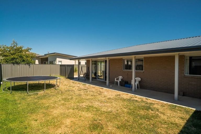 Photo of property in 17 Stowell Drive, Cromwell, 9310