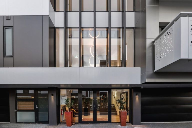 Photo of property in 4/30 Peterborough Street, Christchurch Central, Christchurch, 8013