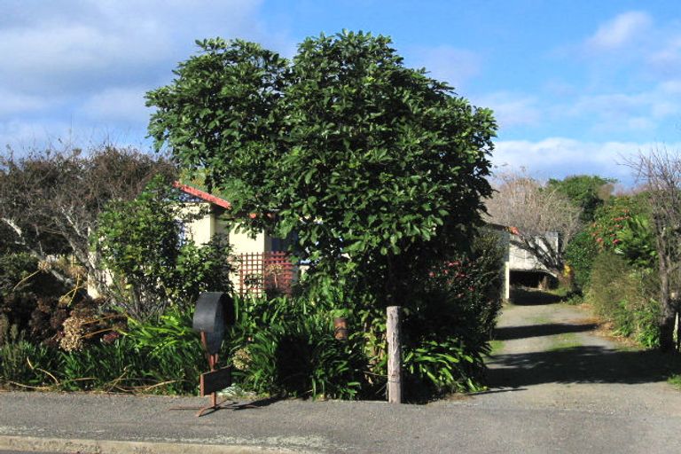 Photo of property in 229 Rangiuru Road, Otaki, 5512