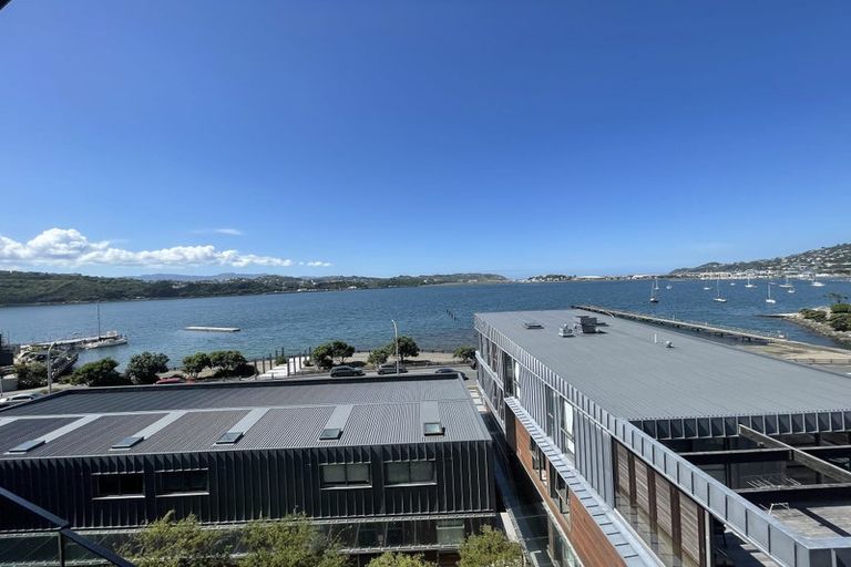 Photo of property in Patent 326 Apartments, 503s/326 Evans Bay Parade, Hataitai, Wellington, 6021