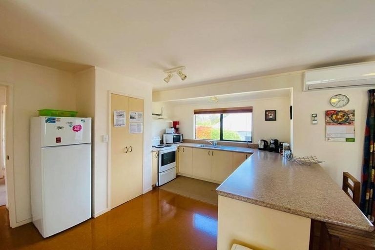 Photo of property in 107 Marram Place, Matarangi, Whitianga, 3592