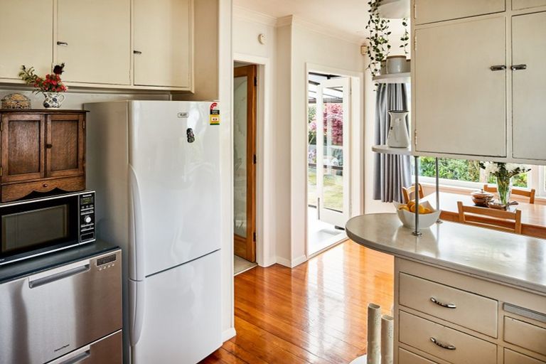 Photo of property in 8 Courtenay Road, Heretaunga, Upper Hutt, 5018