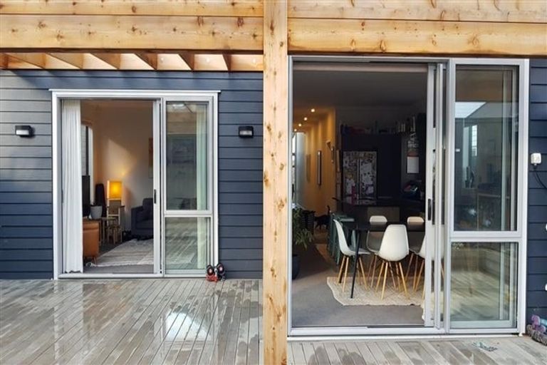 Photo of property in 7 Touhou Road, Hobsonville, Auckland, 0618