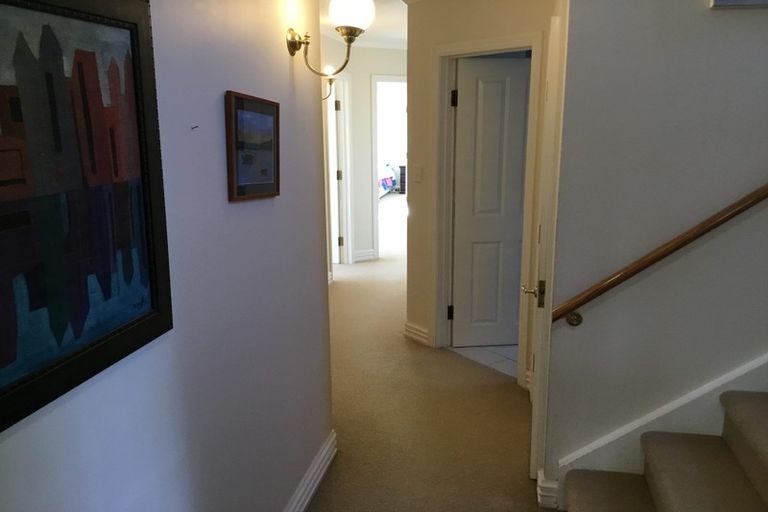 Photo of property in 915 Old North Road, Waimauku, 0882