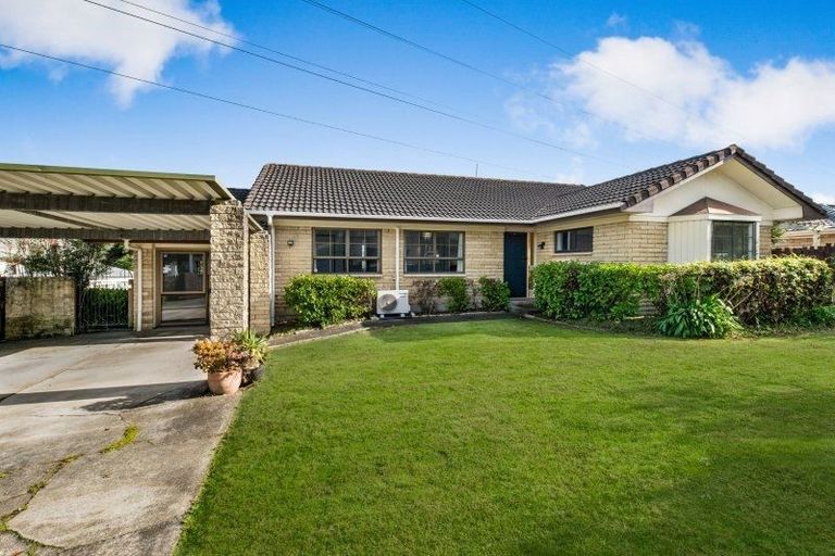 Photo of property in 145 Everglade Drive, Totara Heights, Auckland, 2105