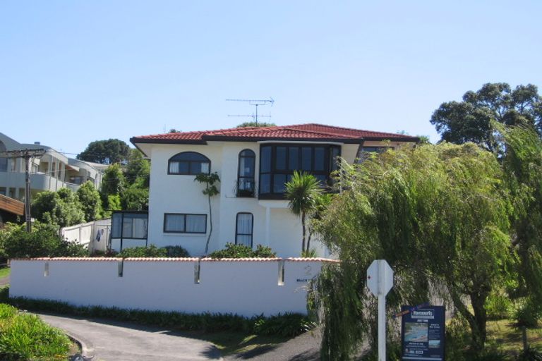 Photo of property in 1/2 Beach Road, Castor Bay, Auckland, 0620