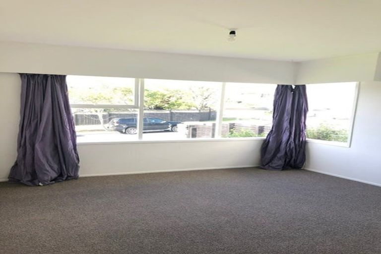 Photo of property in 9 Markham Place, Bucklands Beach, Auckland, 2012