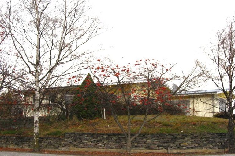 Photo of property in 46 Adamson Drive, Arrowtown, 9302