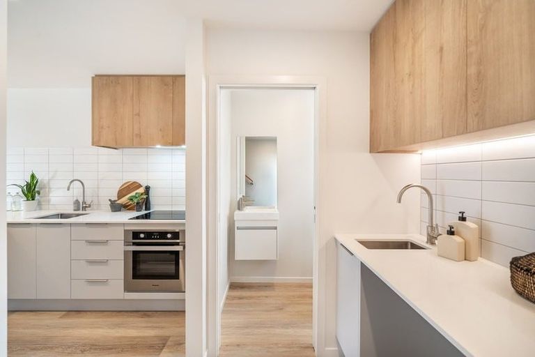 Photo of property in 1/16 Molesworth Street, Taita, Lower Hutt, 5011