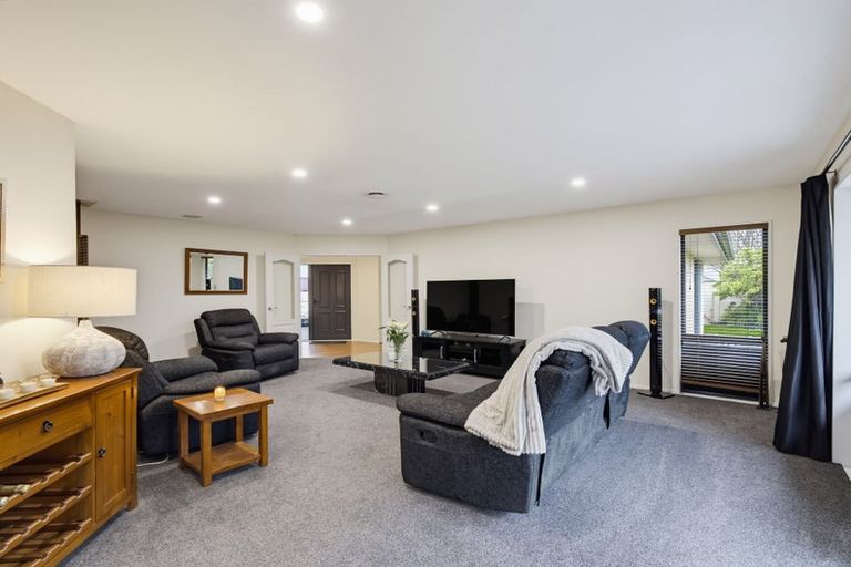 Photo of property in 13 Gainsborough Court, Rolleston, 7614
