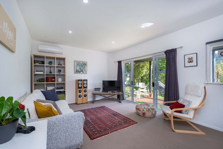 Photo of property in 51 Handyside Street, Tawa, Wellington, 5028