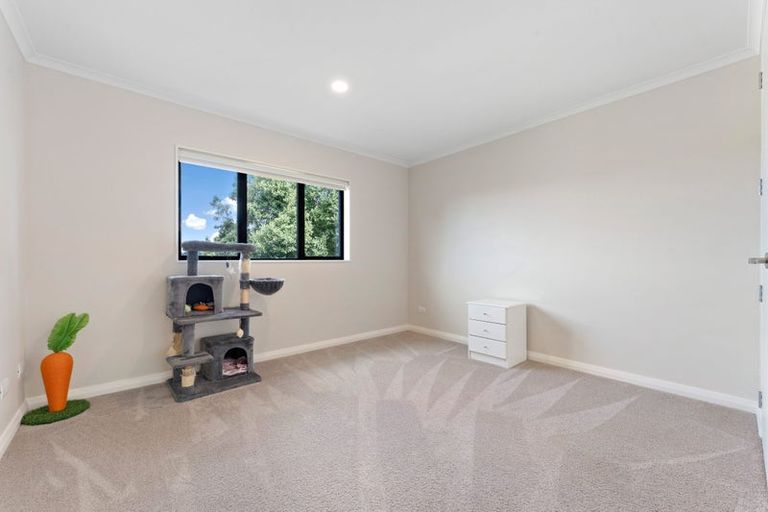 Photo of property in 39a Edgeworth Road, Glenfield, Auckland, 0629