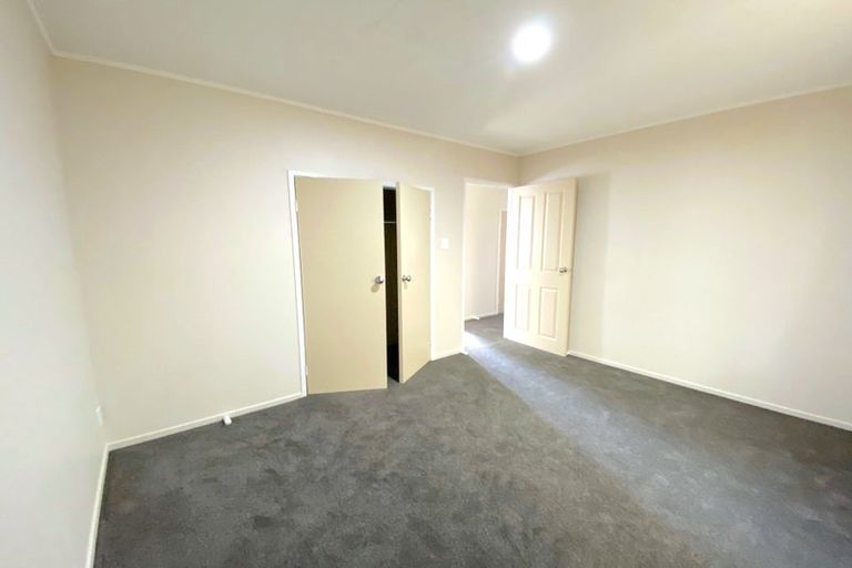 Photo of property in 1/20 Shalimar Place, Clover Park, Auckland, 2019