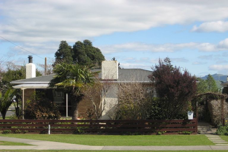 Photo of property in 82 College Road, Edgecumbe, 3120