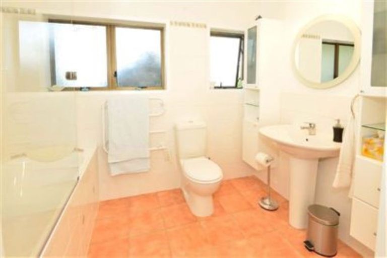 Photo of property in 68 Wilks Road West, Dairy Flat, Albany, 0794