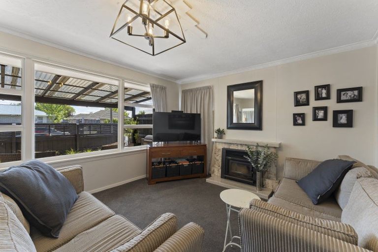 Photo of property in 60 Wingate Street, Redwood, Christchurch, 8051
