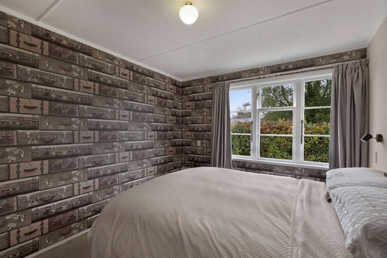 Photo of property in 18 Tweed Street, Roslyn, Palmerston North, 4414