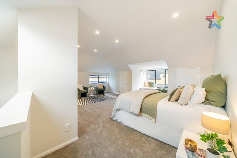 Photo of property in 8 Futuna Close, Karori, Wellington, 6012